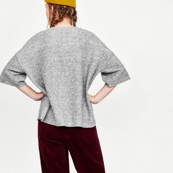 Zara Pearl Embellished Crew Neck Oversized Sweater Size Small in Gray - Picture 2 of 10